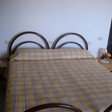 Hotel Alberta Massa (Tuscany)