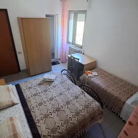 Hotel Alberta Massa (Tuscany)